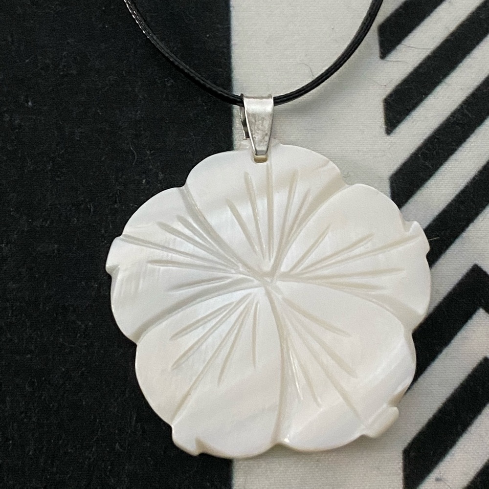 Shell necklace